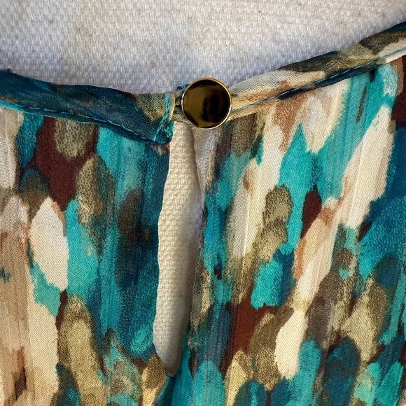 Roz and Ali ladies sleeveless NWT short sleeve blouse with necklace (removable) - Picture 11 of 13